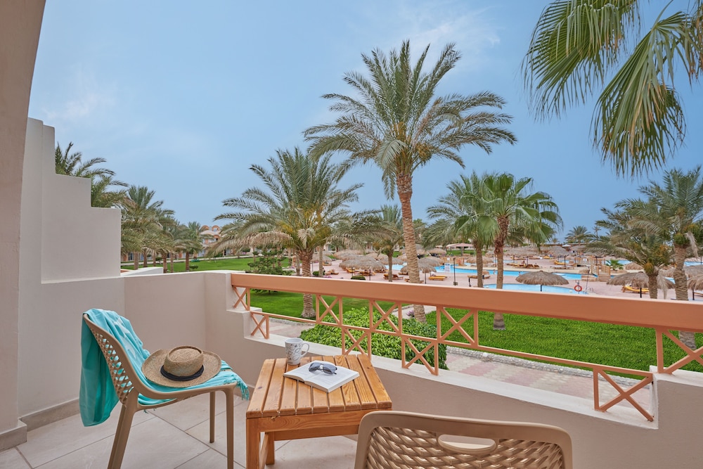 Three Corners Sea Beach Resort — Swimming pool in El Quseir, Red Sea