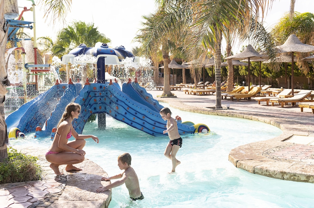 Three Corners Sea Beach Resort — Swimming pool in El Quseir, Red Sea