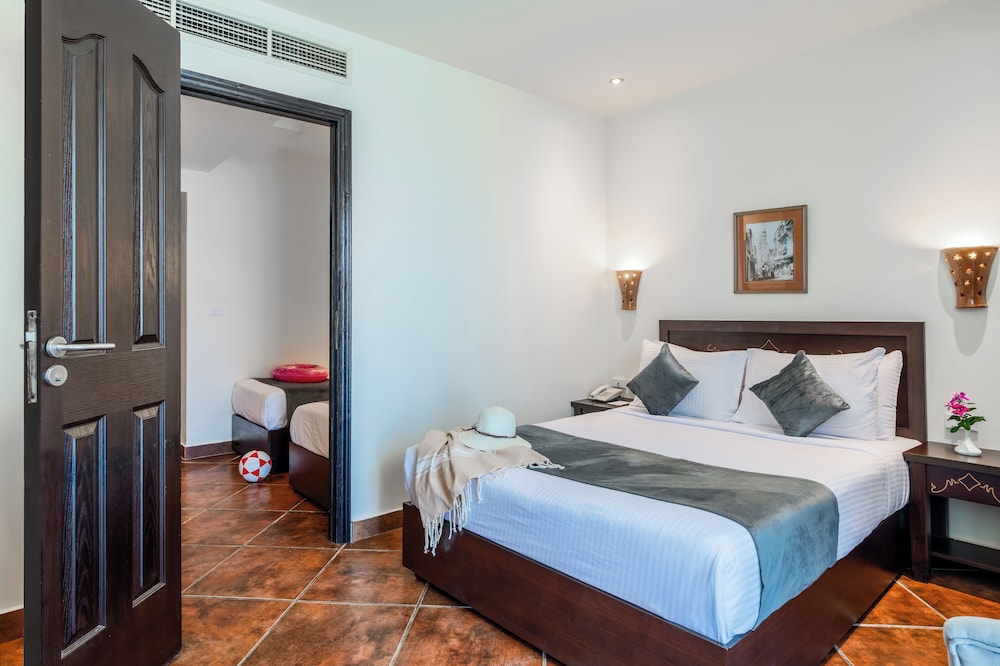 Three Corners Sea Beach Resort — Hotel rooms in El Quseir, Red Sea