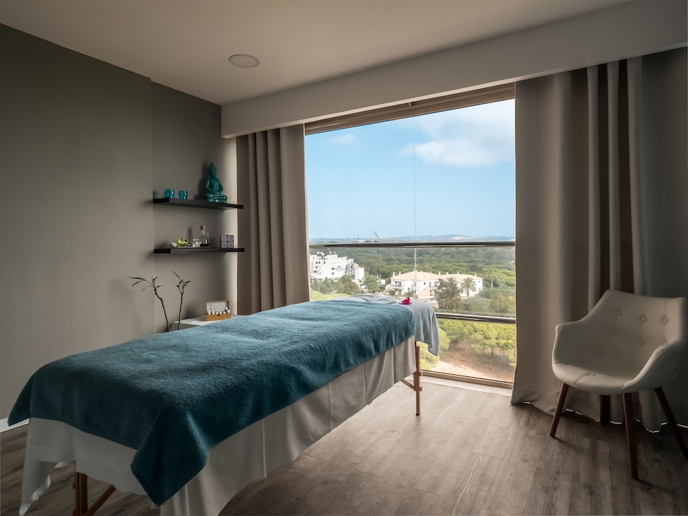 Aqua Pedra dos Bicos Design Beach Hotel - Adults Friendly — Spa in Albufeira, Faro