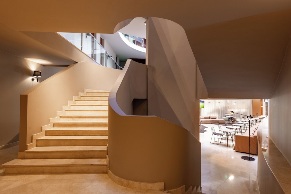 Aqua Pedra dos Bicos Design Beach Hotel - Adults Friendly — Hotel building in Albufeira, Faro