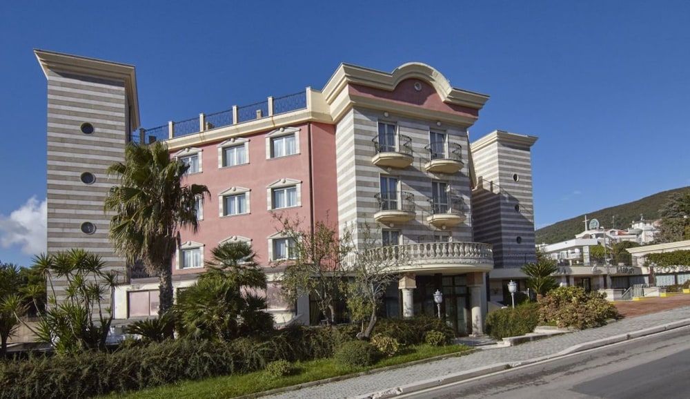 ALI HOTELS - Palace