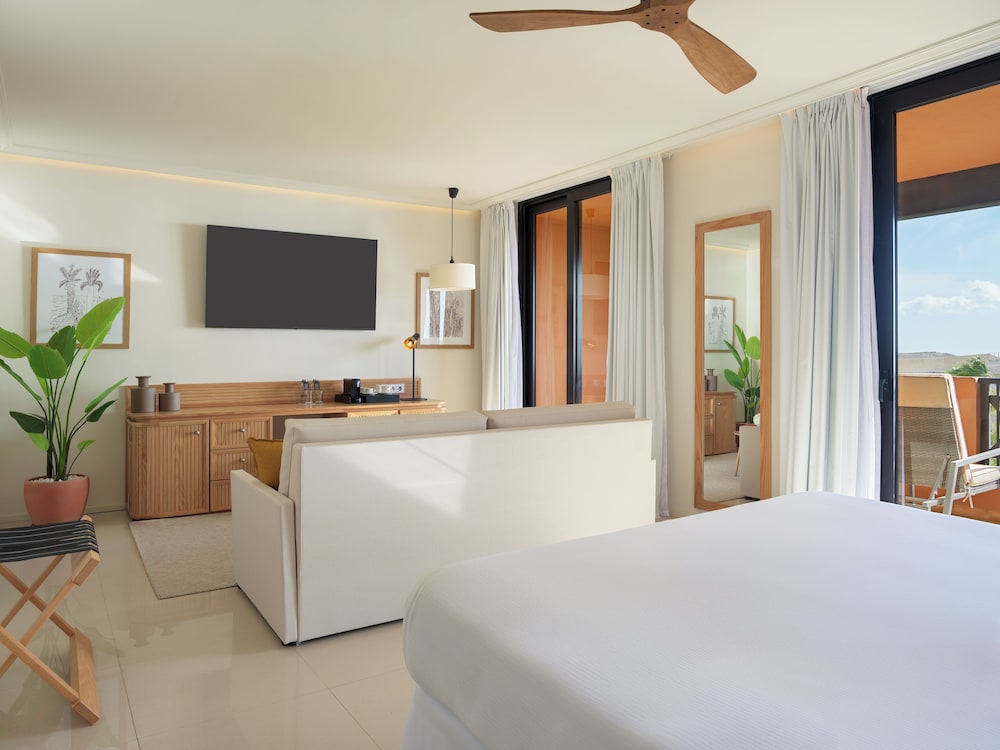 H10 Costa Adeje Palace — Hotel rooms in Costa Adeje, Canary Islands