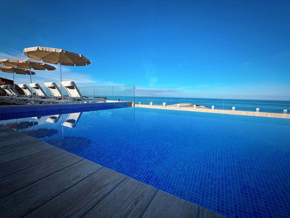 H10 Costa Adeje Palace — Swimming pool in Costa Adeje, Canary Islands