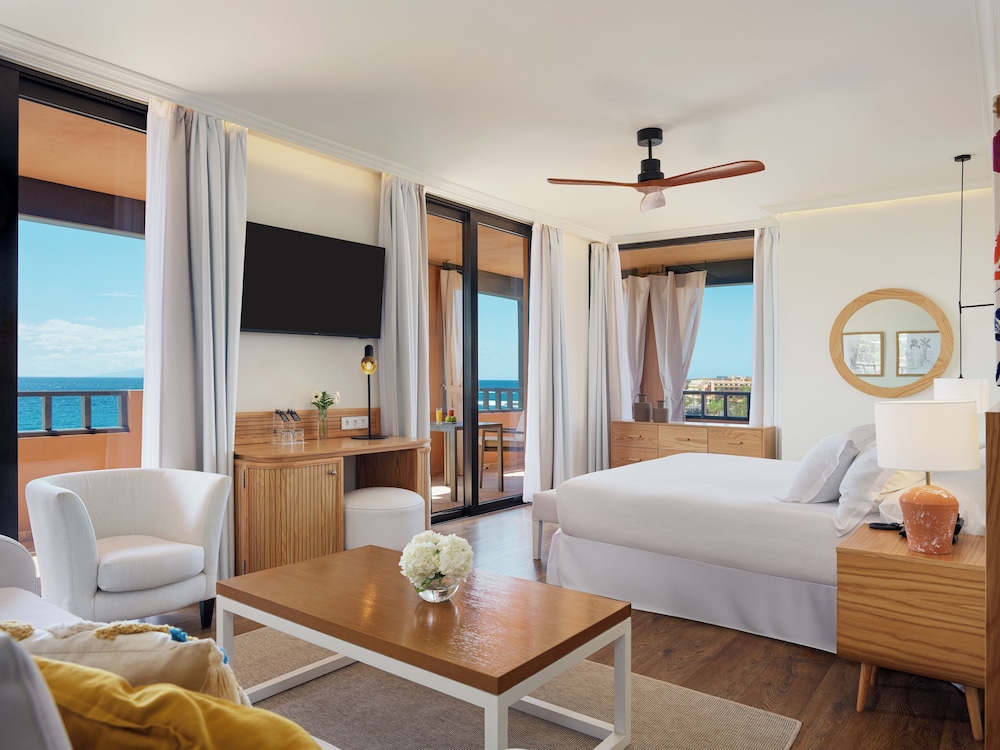 H10 Costa Adeje Palace — Hotel rooms in Costa Adeje, Canary Islands
