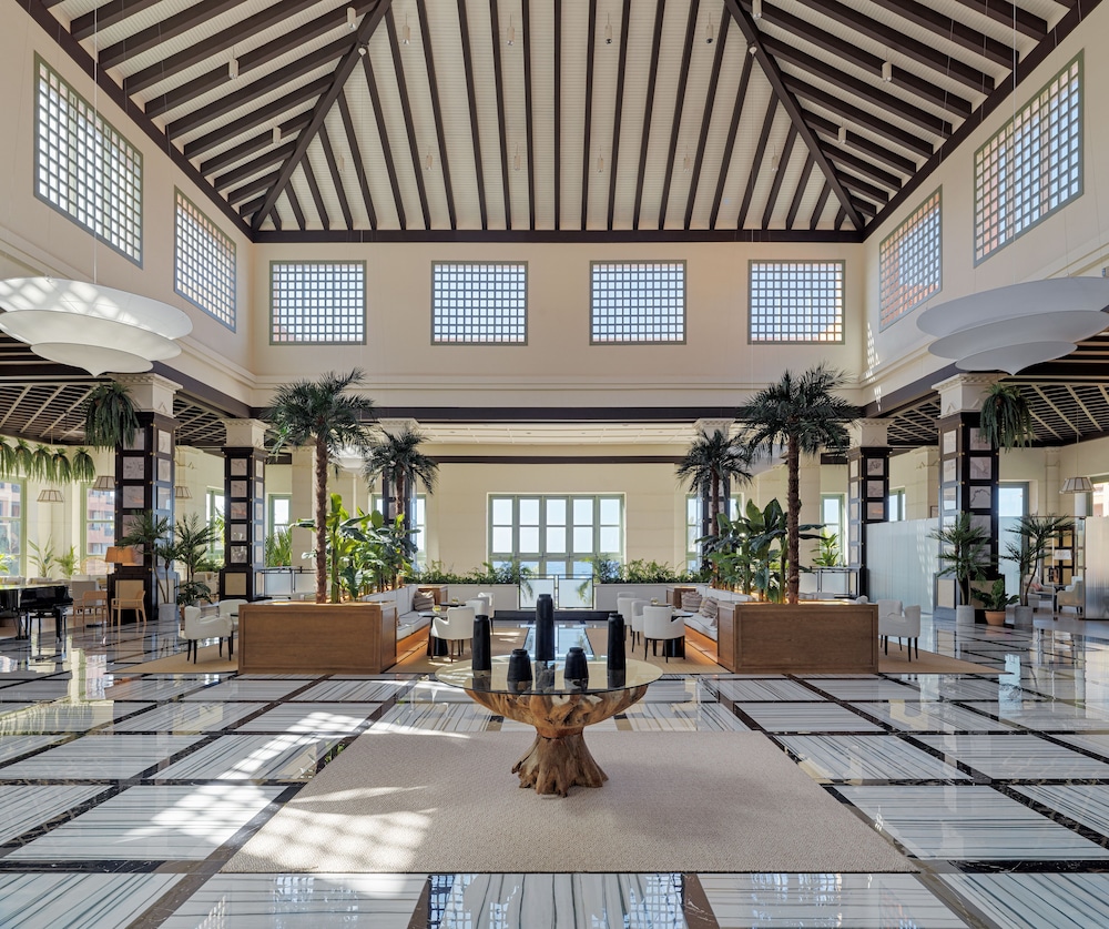 H10 Costa Adeje Palace — Hotel building in Costa Adeje, Canary Islands