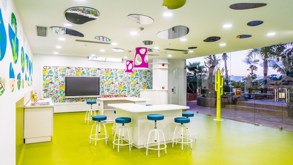 H10 Costa Adeje Palace — Attractions for children in Costa Adeje, Canary Islands
