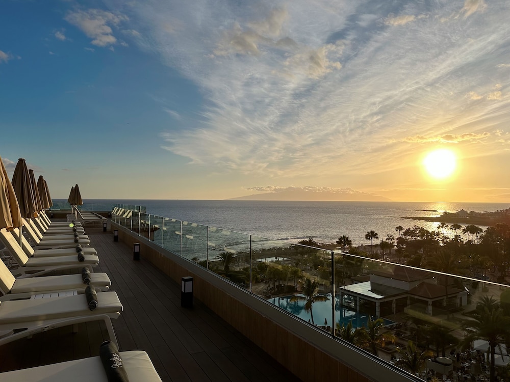 H10 Costa Adeje Palace — Hotel building in Costa Adeje, Canary Islands