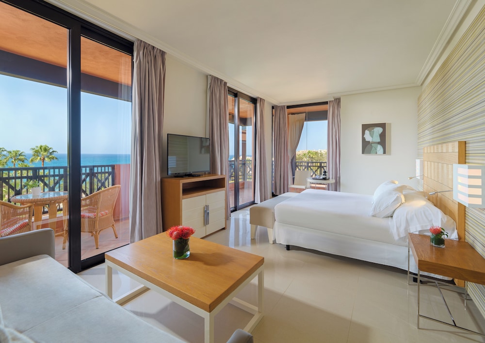 H10 Costa Adeje Palace — Hotel rooms in Costa Adeje, Canary Islands