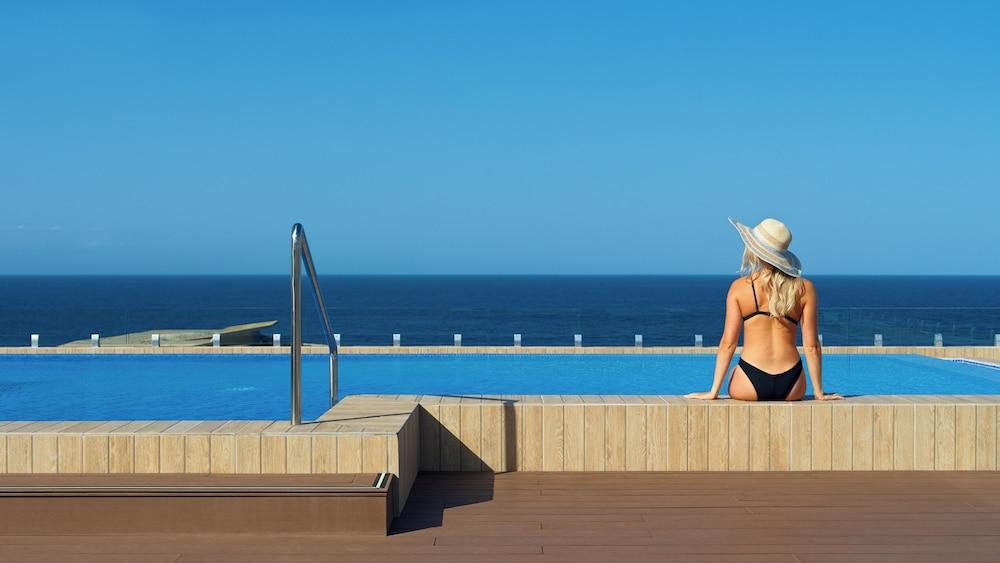 H10 Costa Adeje Palace — Swimming pool in Costa Adeje, Canary Islands