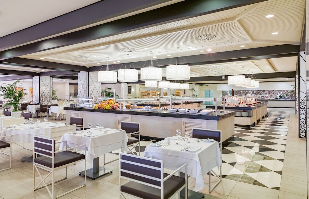 H10 Costa Adeje Palace — Restaurant & bars in Costa Adeje, Canary Islands