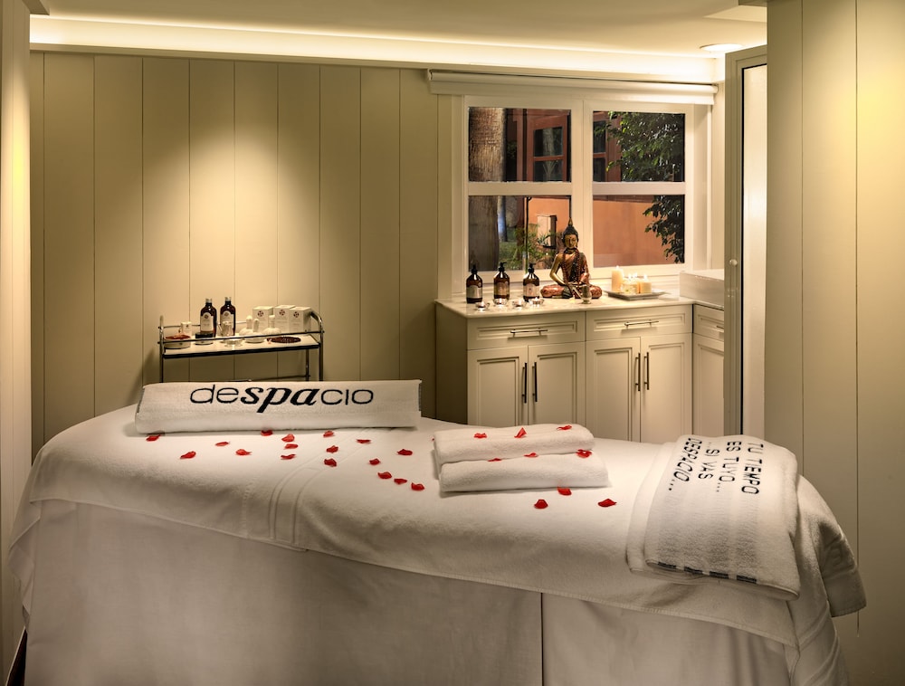 H10 Costa Adeje Palace — Hotel rooms in Costa Adeje, Canary Islands