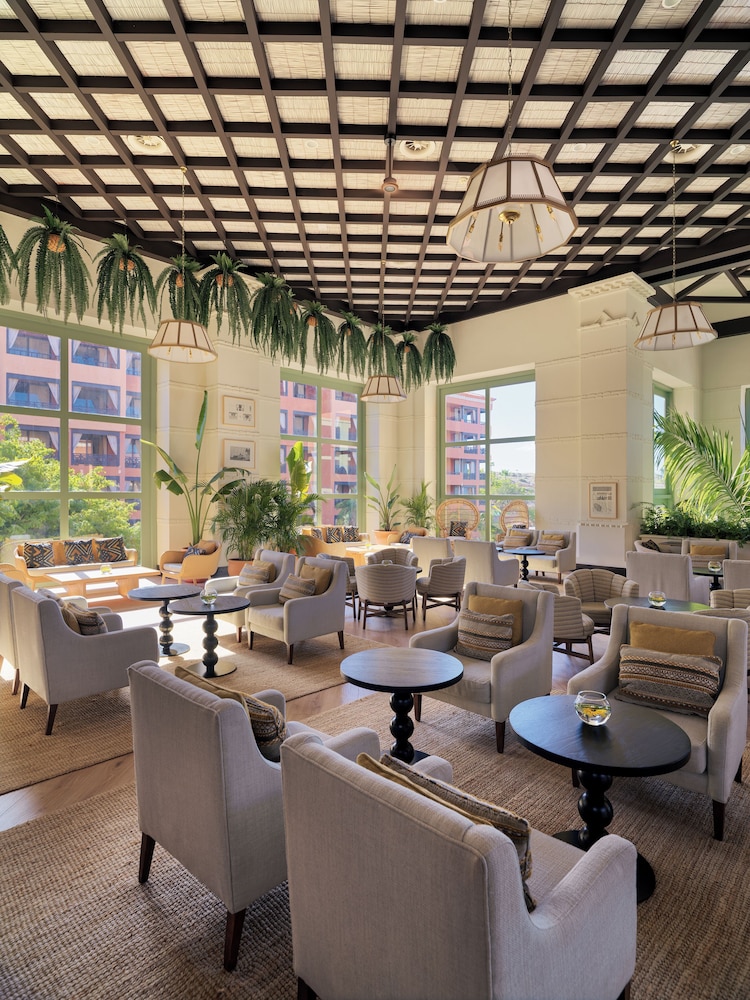 H10 Costa Adeje Palace — Restaurant & bars in Costa Adeje, Canary Islands