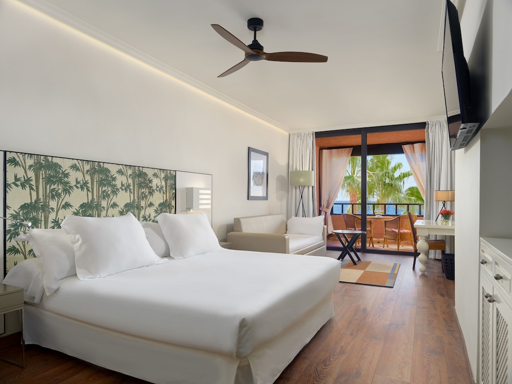 H10 Costa Adeje Palace — Hotel rooms in Costa Adeje, Canary Islands