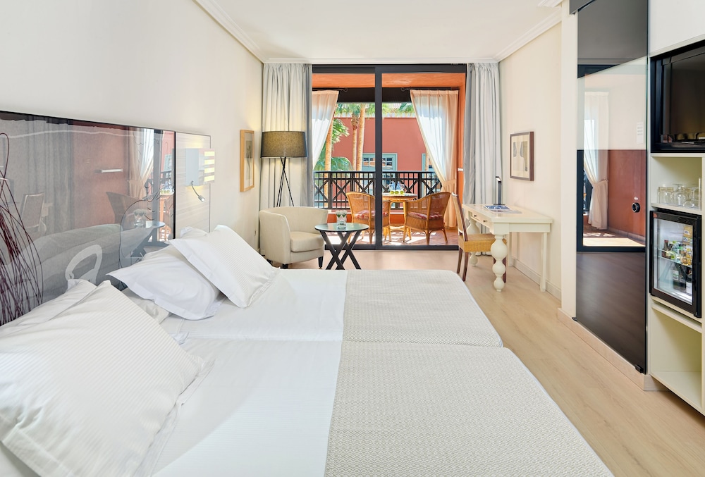 H10 Costa Adeje Palace — Hotel rooms in Costa Adeje, Canary Islands