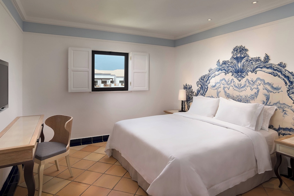 Pine Cliffs Hotel, a Luxury Collection Resort, Algarve — Hotel rooms in Albufeira, Faro