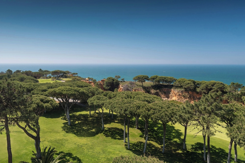 Pine Cliffs Hotel, a Luxury Collection Resort, Algarve — Attractions in the area in Albufeira, Faro