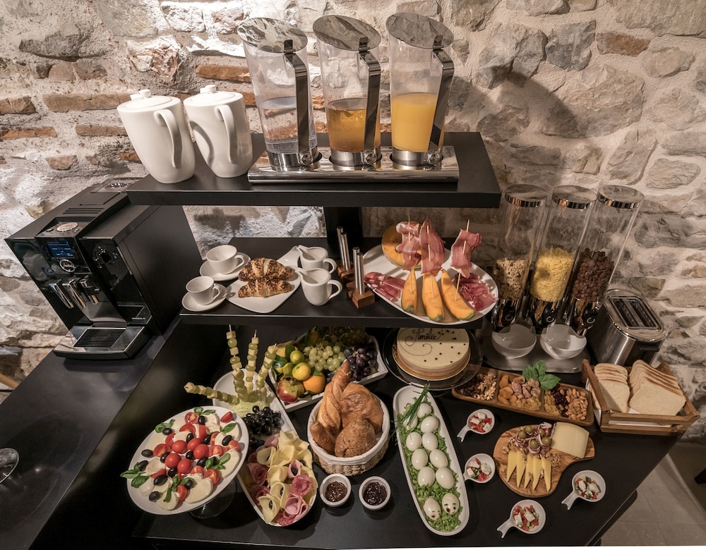 Murum Boutique Hotel — Restaurant & bars in Split, Split-Dalmatia