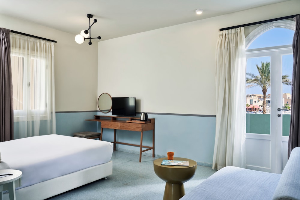 Turtle's Inn — Hotel rooms in El Gouna, Red Sea