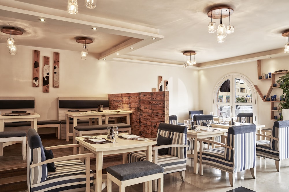 Turtle's Inn — Restaurant & bars in El Gouna, Red Sea