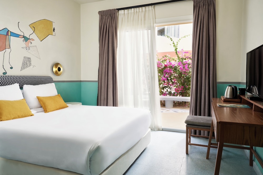 Turtle's Inn — Hotel rooms in El Gouna, Red Sea