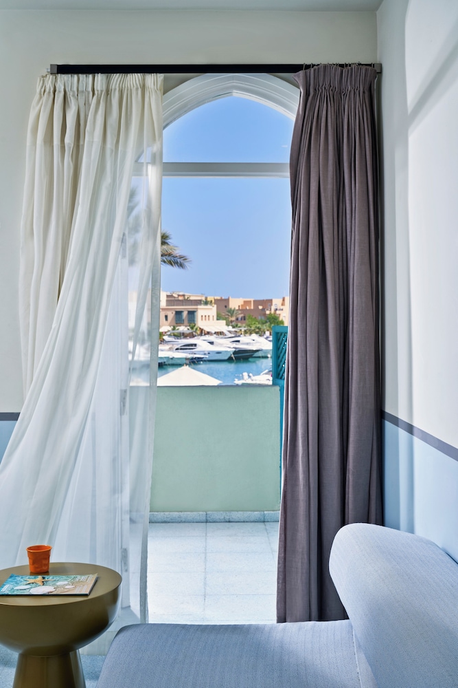 Turtle's Inn — Hotel rooms in El Gouna, Red Sea