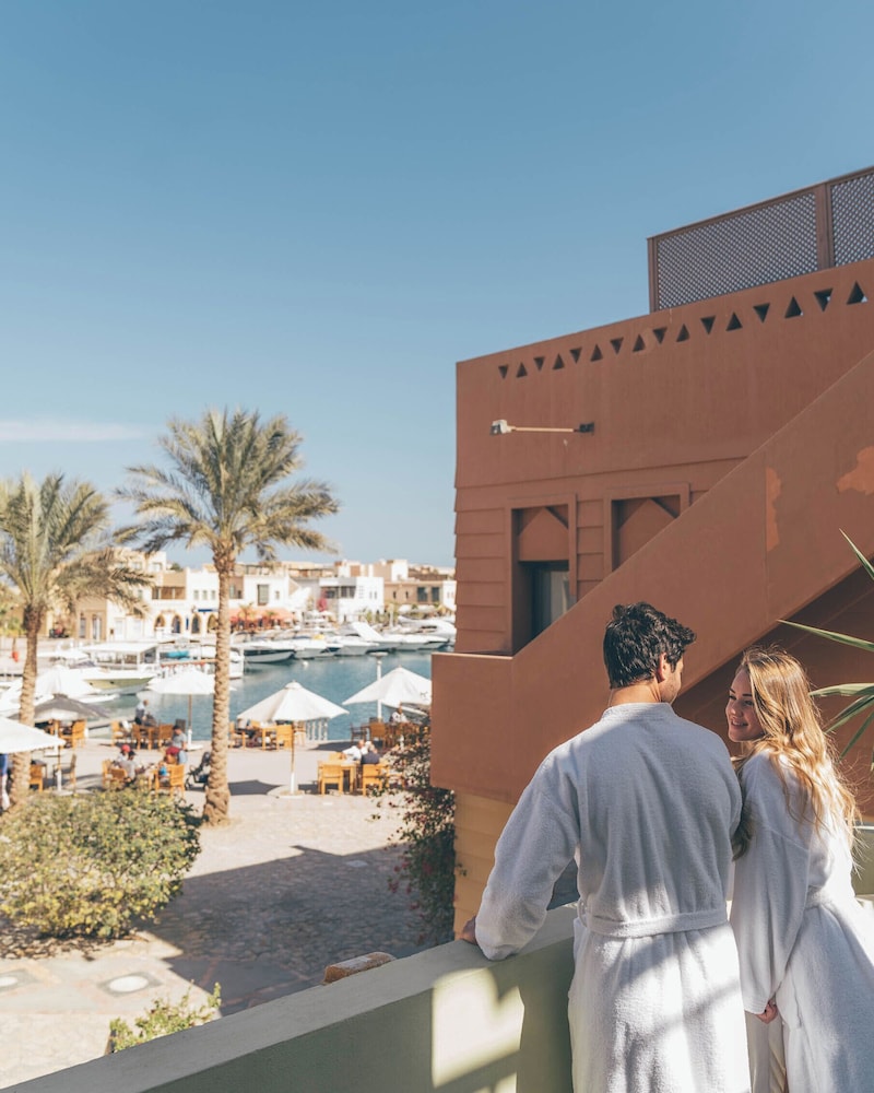 Turtle's Inn — Hotel building in El Gouna, Red Sea