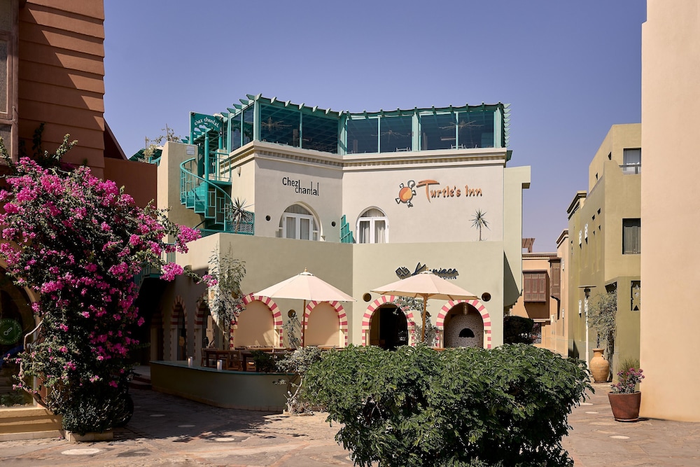 Turtle's Inn — Hotel building in El Gouna, Red Sea