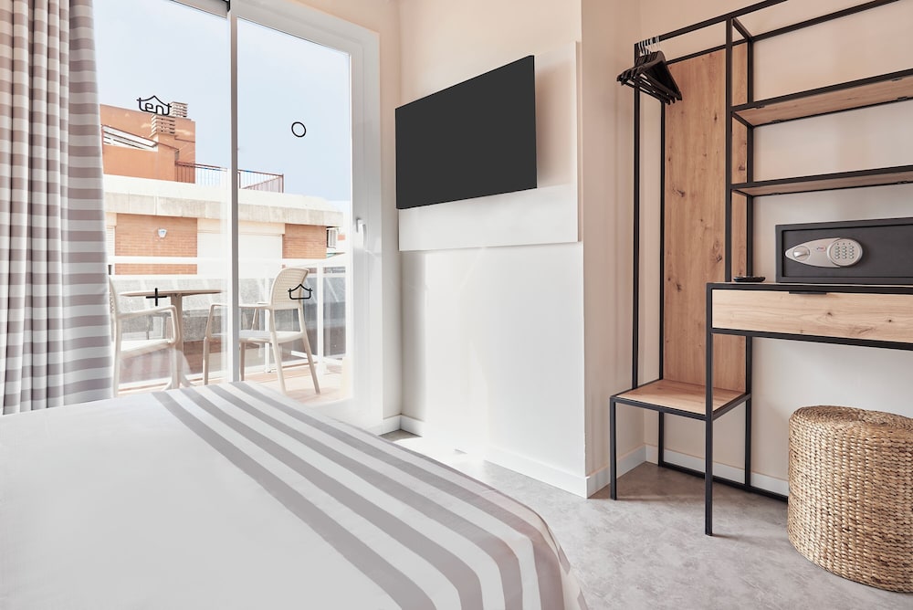 tent Lloret de Mar — Hotel rooms in Lloret de Mar, Catalonia