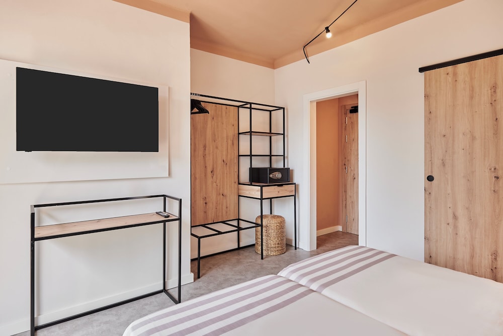 tent Lloret de Mar — Hotel rooms in Lloret de Mar, Catalonia