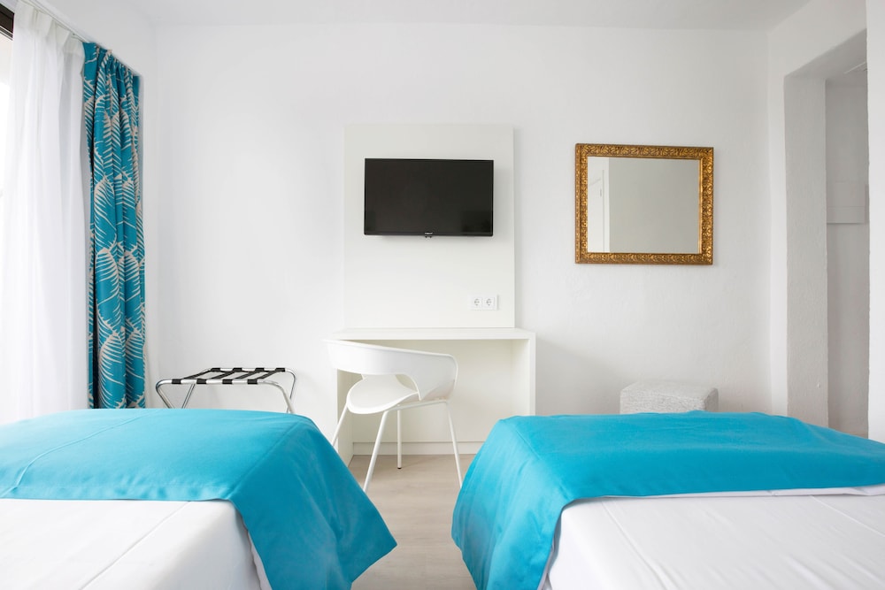 BLUESEA Arenal Tower — Hotel rooms in Playa de Palma, Balearic Islands