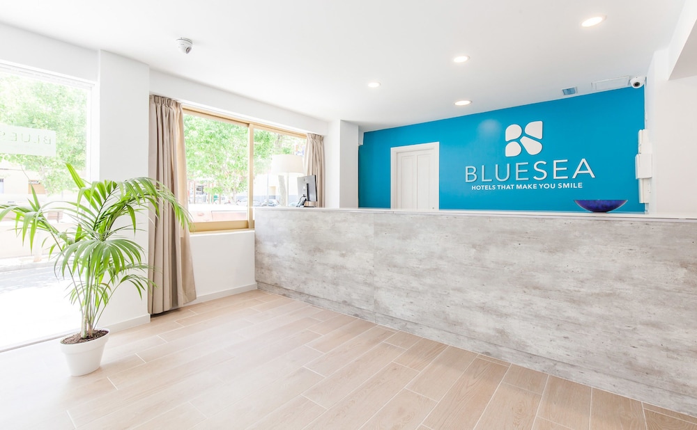 BLUESEA Arenal Tower — Hotel building in Playa de Palma, Balearic Islands