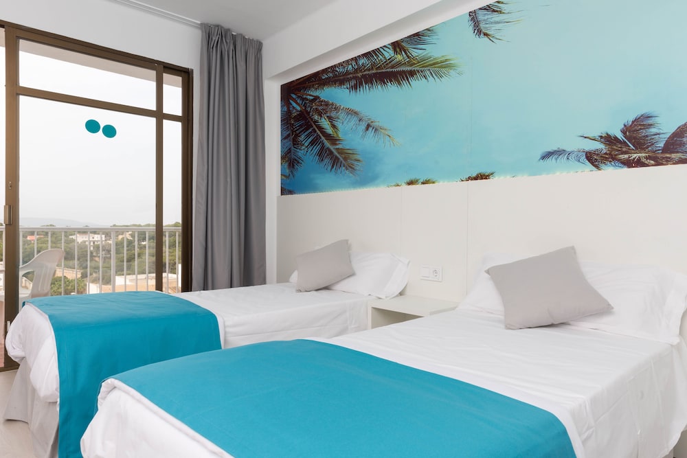 BLUESEA Arenal Tower — Hotel rooms in Playa de Palma, Balearic Islands