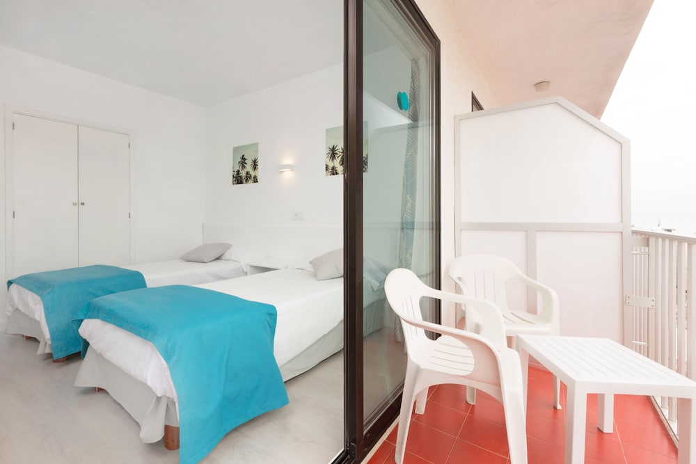 BLUESEA Arenal Tower — Hotel rooms in Playa de Palma, Balearic Islands