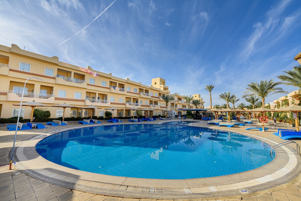 Golden Beach Resort - All inclusive — Swimming pool in Hurghada, Red Sea