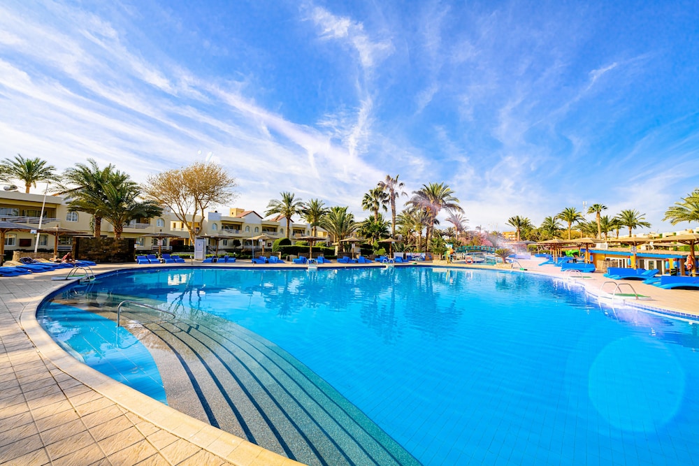 Golden Beach Resort - All inclusive — Swimming pool in Hurghada, Red Sea