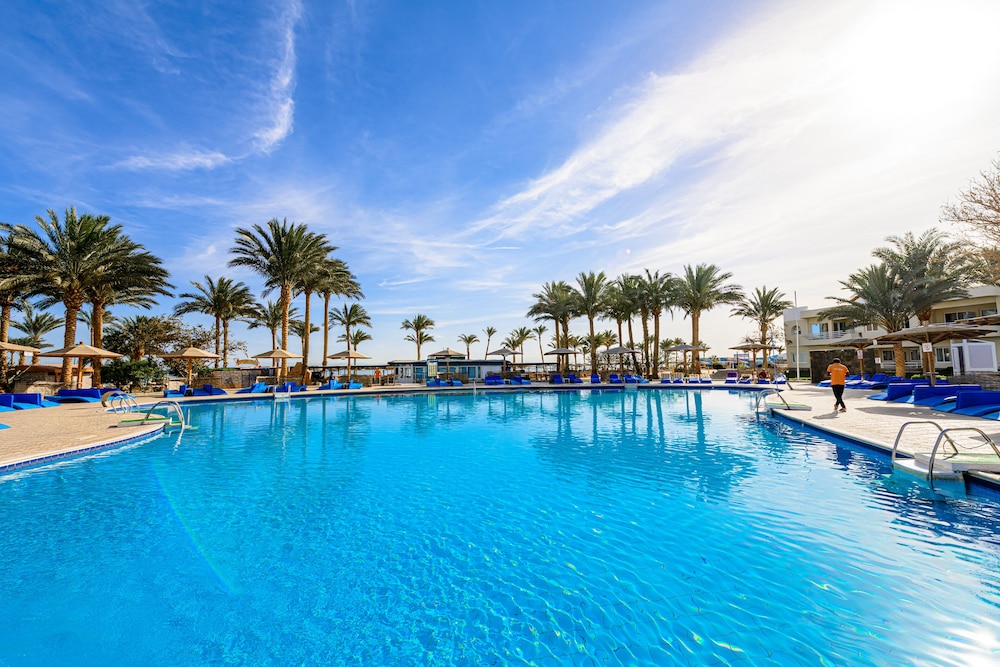Golden Beach Resort - All inclusive — Swimming pool in Hurghada, Red Sea