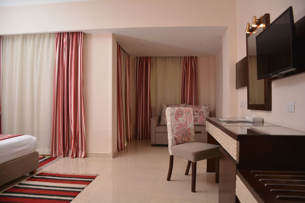 Golden Beach Resort - All inclusive — Hotel rooms in Hurghada, Red Sea