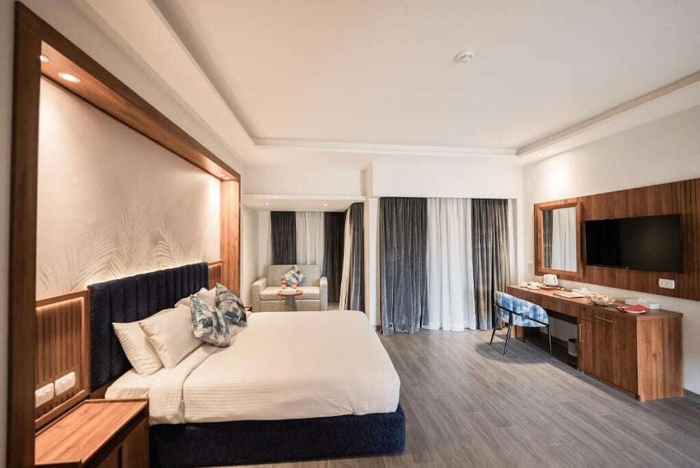 Golden Beach Resort - All inclusive — Hotel rooms in Hurghada, Red Sea
