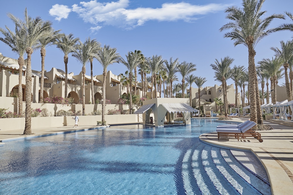 Four Seasons Resort Sharm EL Sheikh — Swimming pool in Sharm El Sheikh, South Sinai