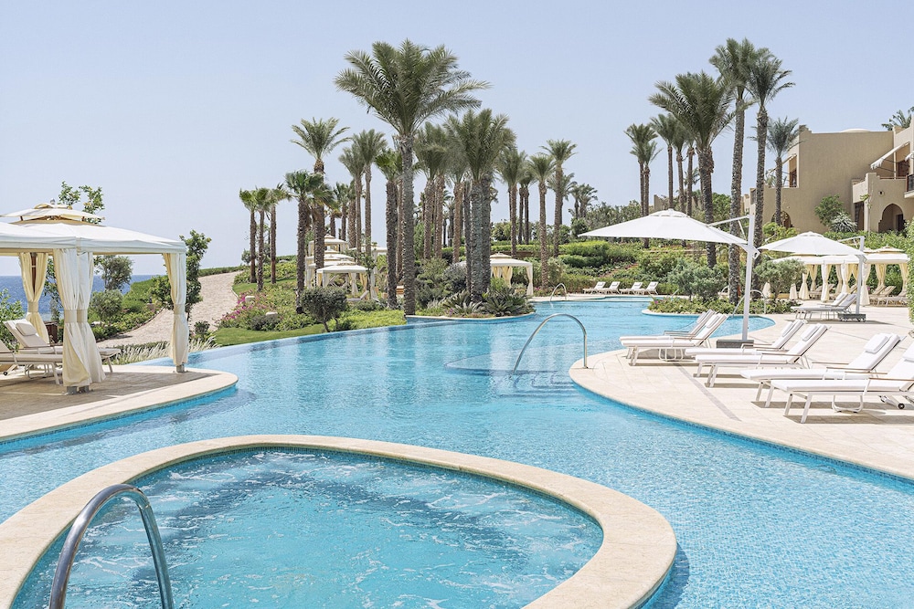 Four Seasons Resort Sharm EL Sheikh — Swimming pool in Sharm El Sheikh, South Sinai