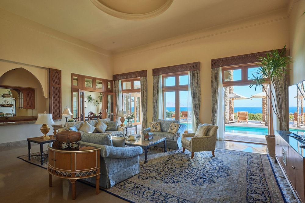 Four Seasons Resort Sharm EL Sheikh — Hotel rooms in Sharm El Sheikh, South Sinai