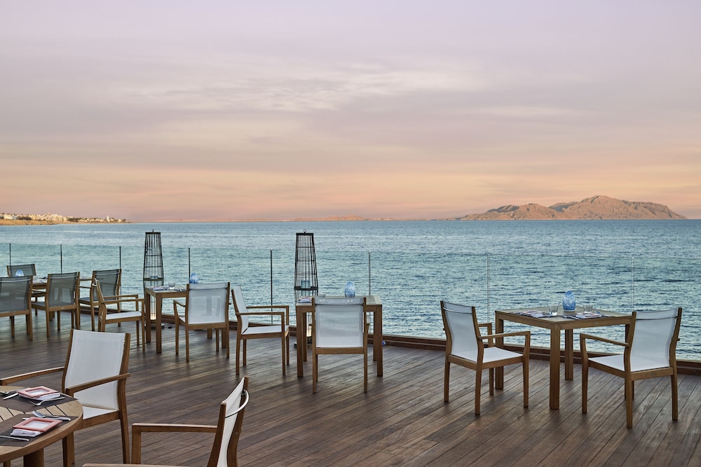 Four Seasons Resort Sharm EL Sheikh — Restaurant & bars in Sharm El Sheikh, South Sinai