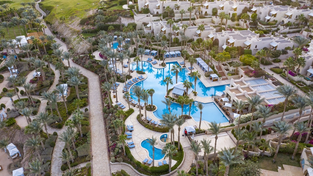Four Seasons Resort Sharm EL Sheikh — Swimming pool in Sharm El Sheikh, South Sinai