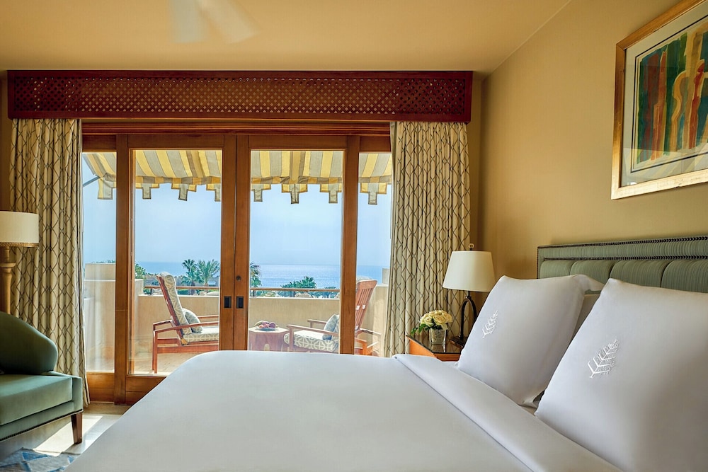 Four Seasons Resort Sharm EL Sheikh — Hotel rooms in Sharm El Sheikh, South Sinai