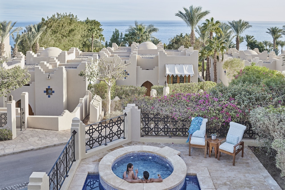 Four Seasons Resort Sharm EL Sheikh — Swimming pool in Sharm El Sheikh, South Sinai