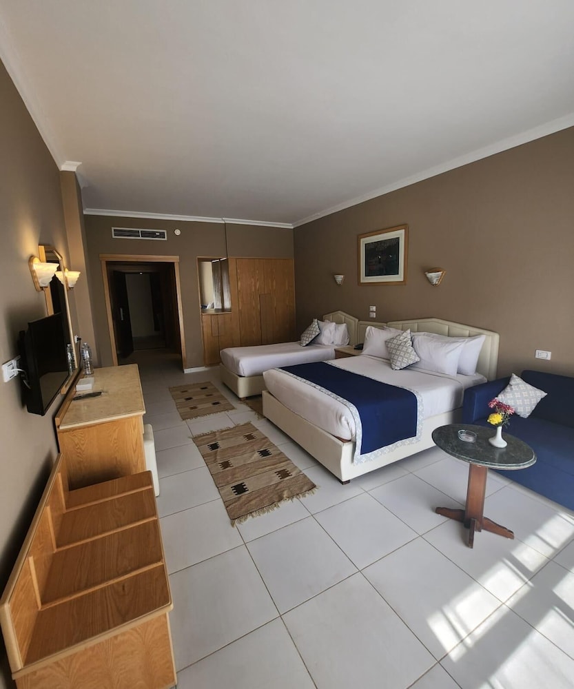 Regina Resort & Aqua Park Hurghada — Rooms in Hurghada, Red Sea