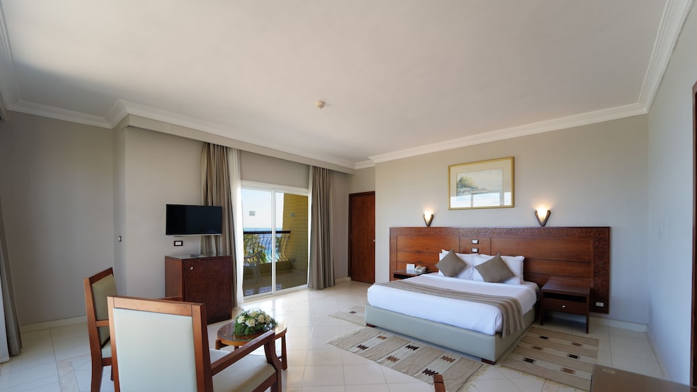 Regina Resort & Aqua Park Hurghada — Rooms in Hurghada, Red Sea