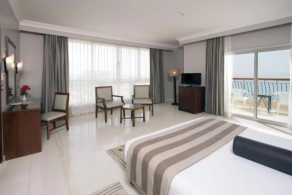 Regina Resort & Aqua Park Hurghada — Rooms in Hurghada, Red Sea