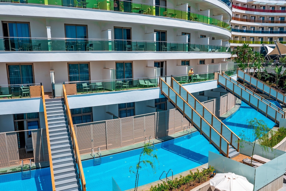 Long Beach Alanya - Ultra All Inclusive — Outdoor in Alanya